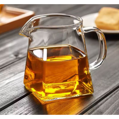Czajnik ze szkła 650ml z metalowym wkładem
